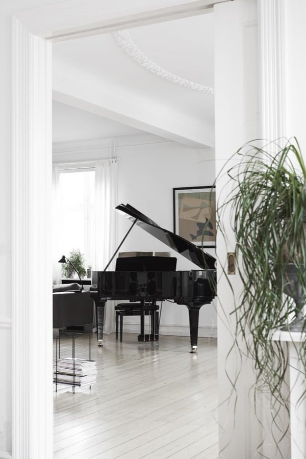 skandinavisk_home_interior_piano